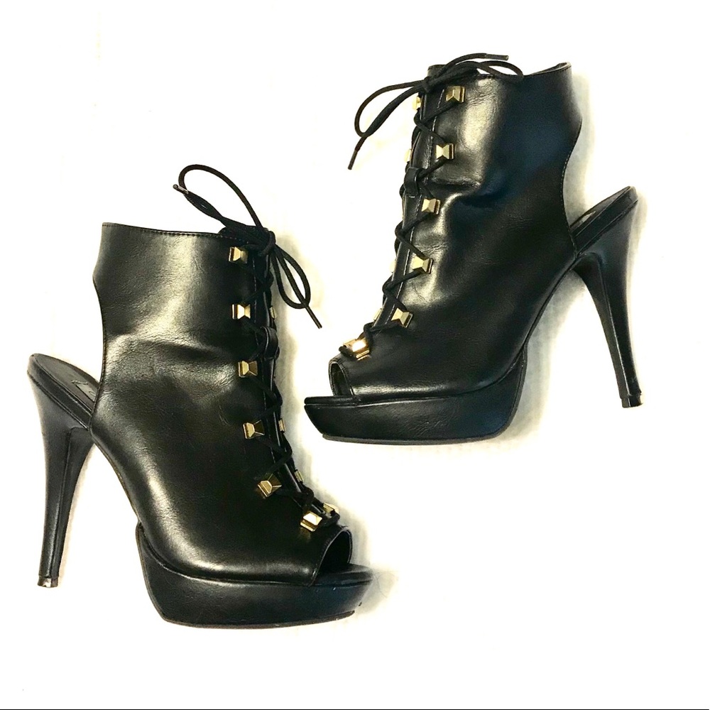 ‼️SOLD‼️Olsenboye Black Leather Booties